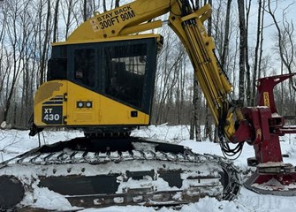 2015 Komatsu XT430-3 Track Feller Buncher